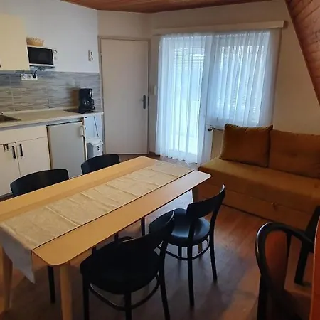 Apartament Forrest